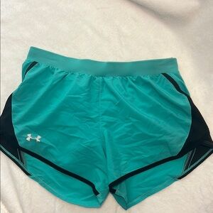 Under Armour Blue and Black Athletic Shorts Lightweight Moisture-Wicking Design